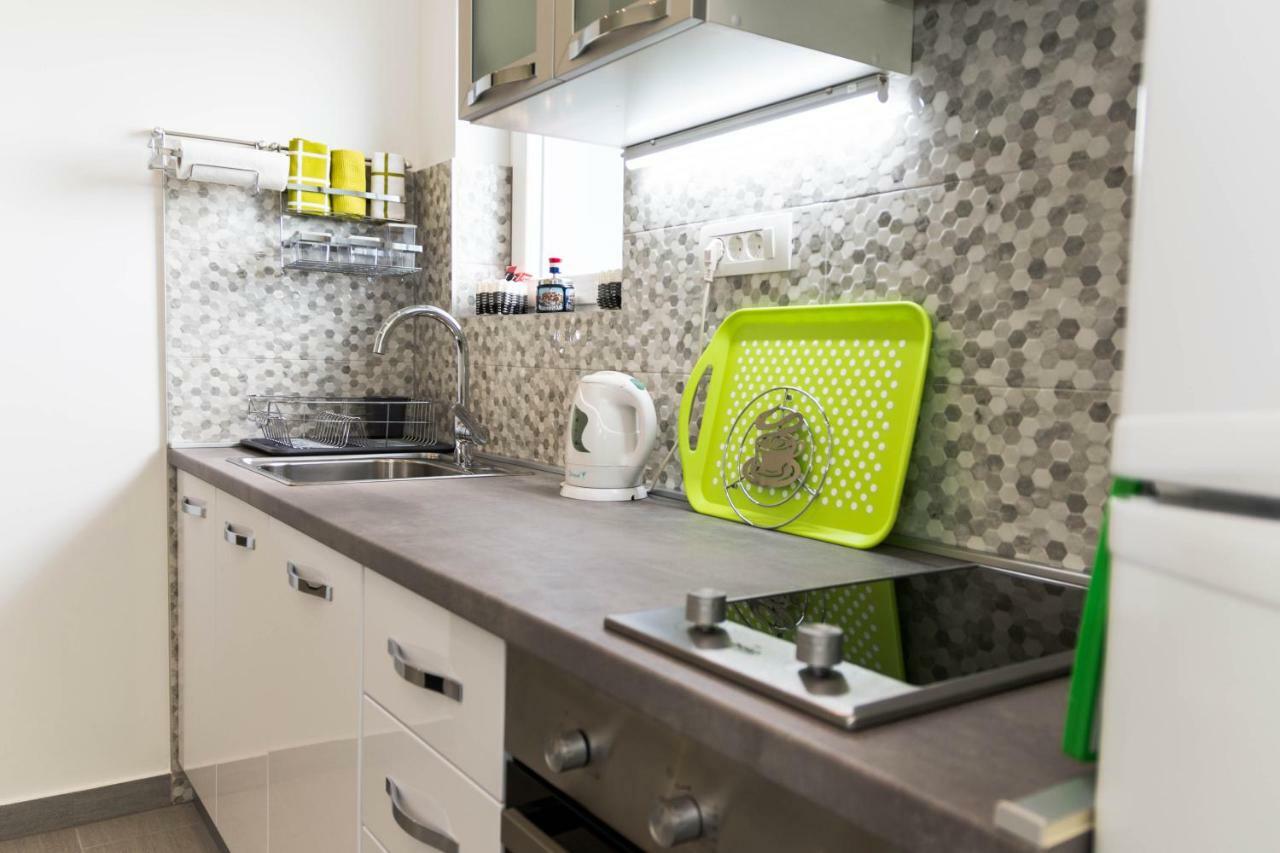 Apartment Sara Kaštela Екстериор снимка
