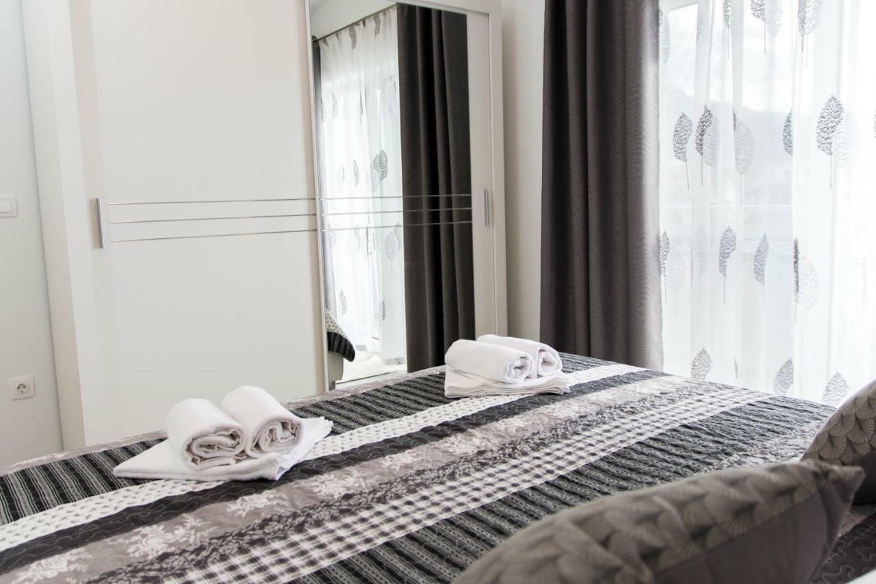 Apartment Sara Kaštela Екстериор снимка