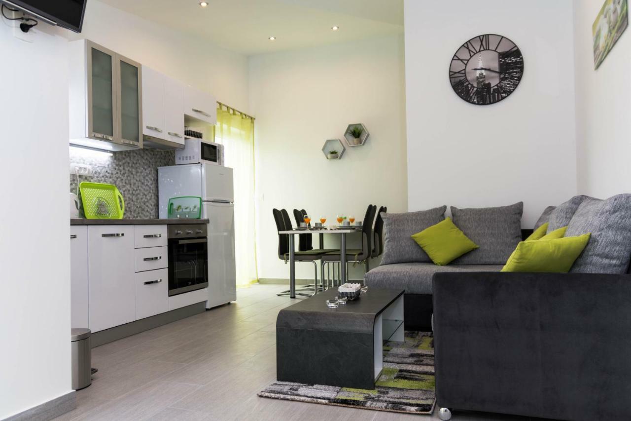 Apartment Sara Kaštela Екстериор снимка