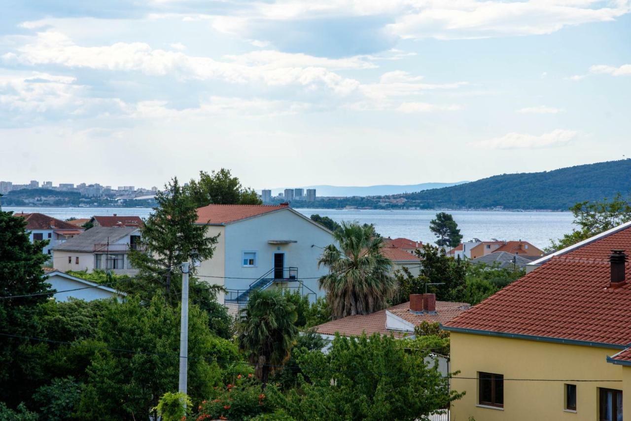 Apartment Sara Kaštela Екстериор снимка