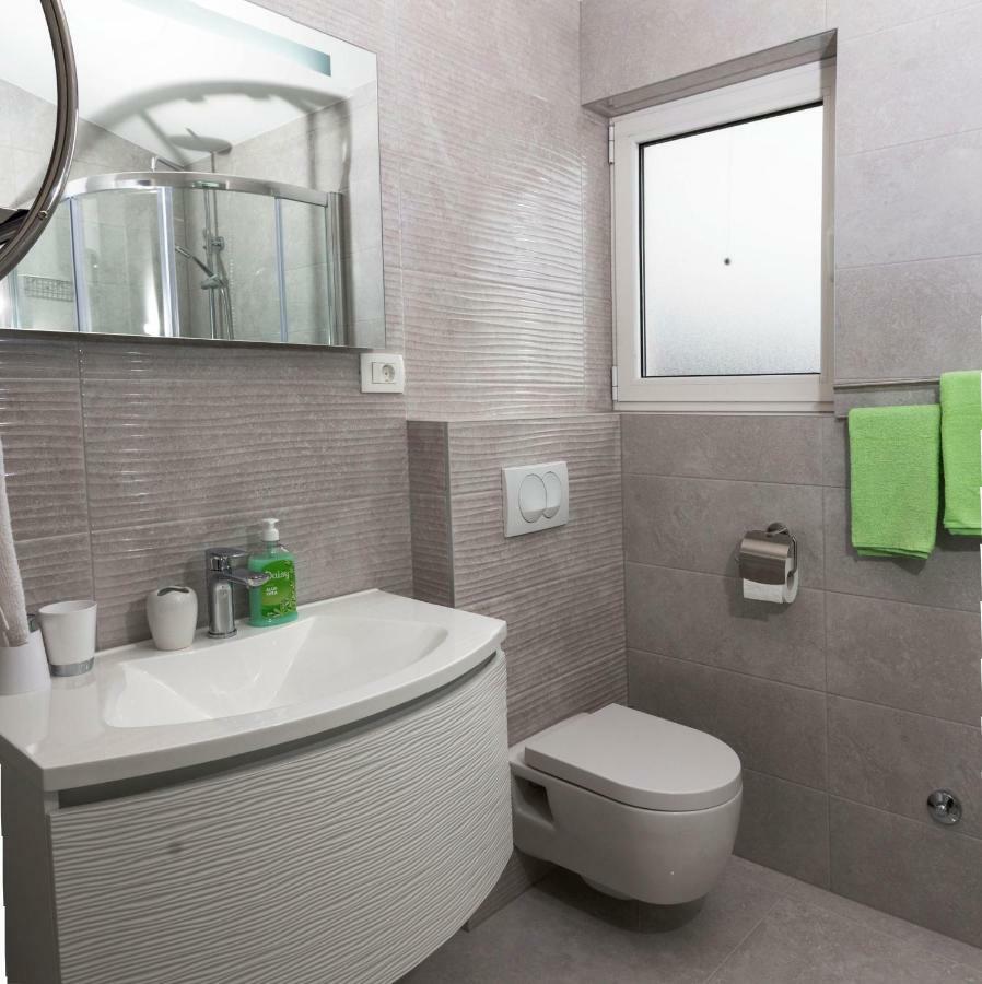 Apartment Sara Kaštela Екстериор снимка